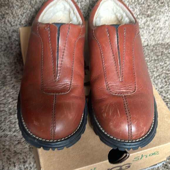 UGG Hartford Clog - Picture 7 of 7